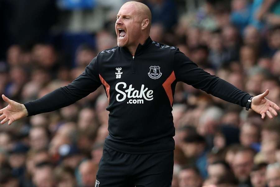 Former Everton executive supports Dyche despite disappointing season start