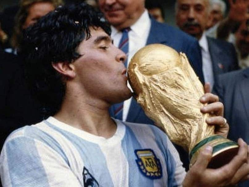 Postponed Criminal Trial of Medics Accused of Negligence Towards Diego Maradona Set for 2025