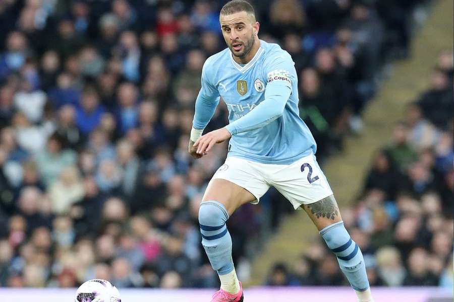 Guardiola Pays Tribute to Walker ahead of Landmark Game: A Special Recognition from Man City Boss