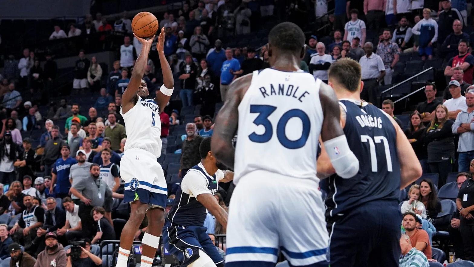 Anthony Edwards Makes History with Record-Breaking 24-Point First Quarter at Target Center